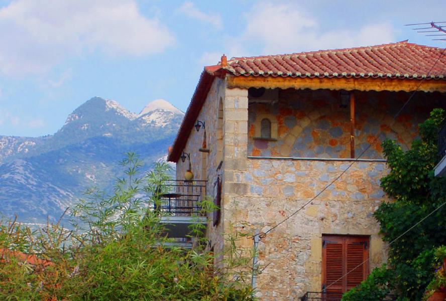 Kastro Aggeliki Apartment Kardamyli Exterior photo