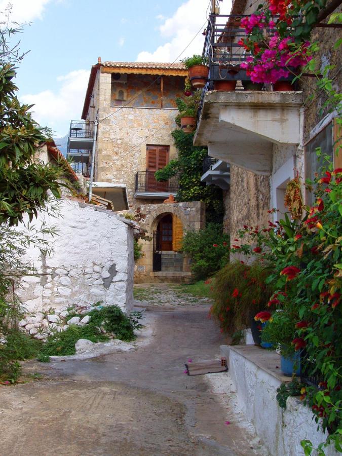Kastro Aggeliki Apartment Kardamyli Exterior photo