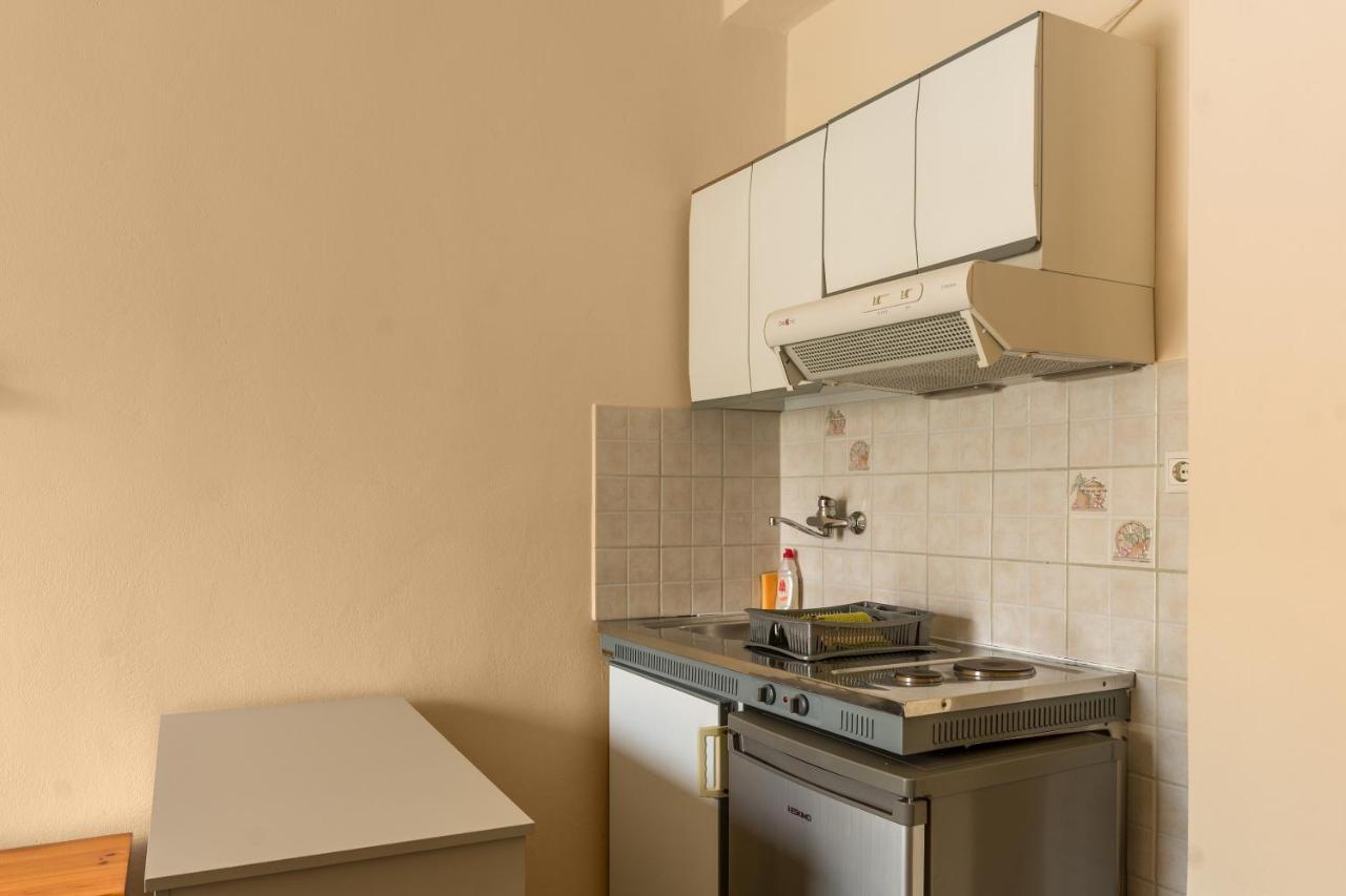 Kastro Aggeliki Apartment Kardamyli Exterior photo